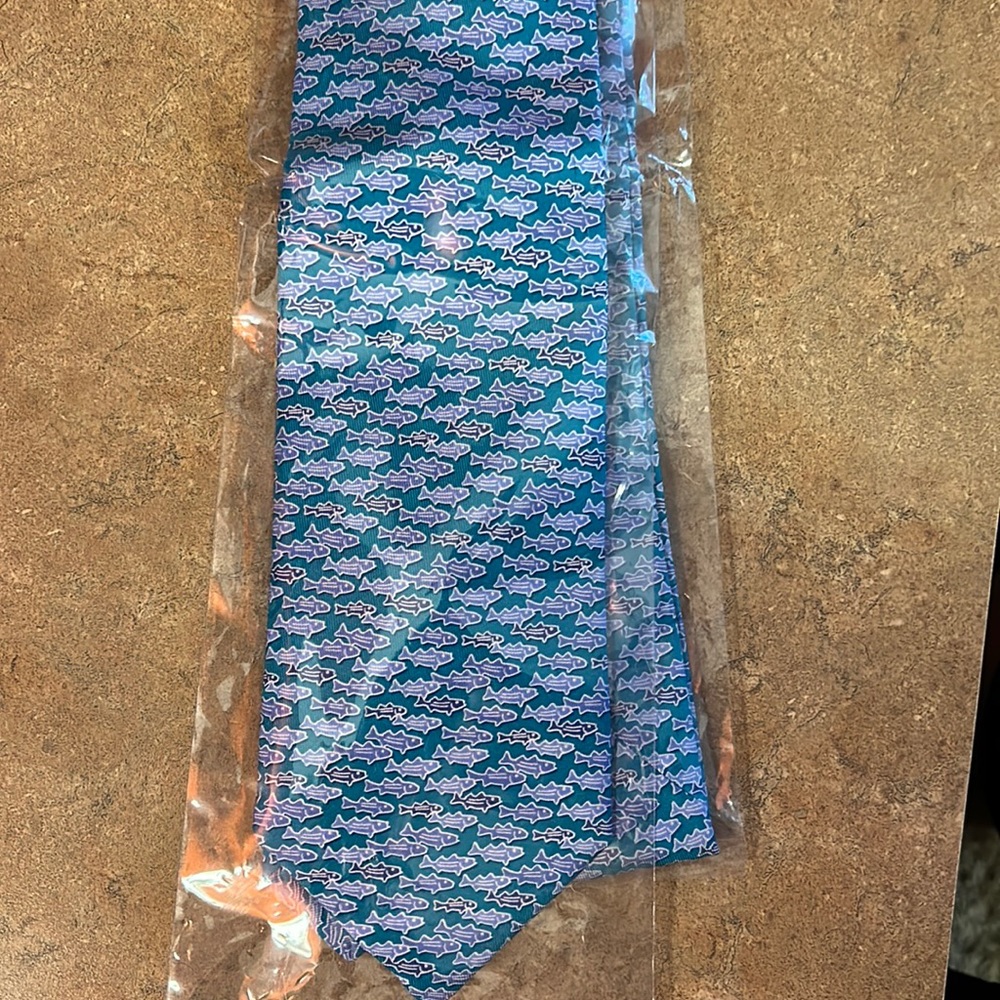 Vineyard Vines Tie